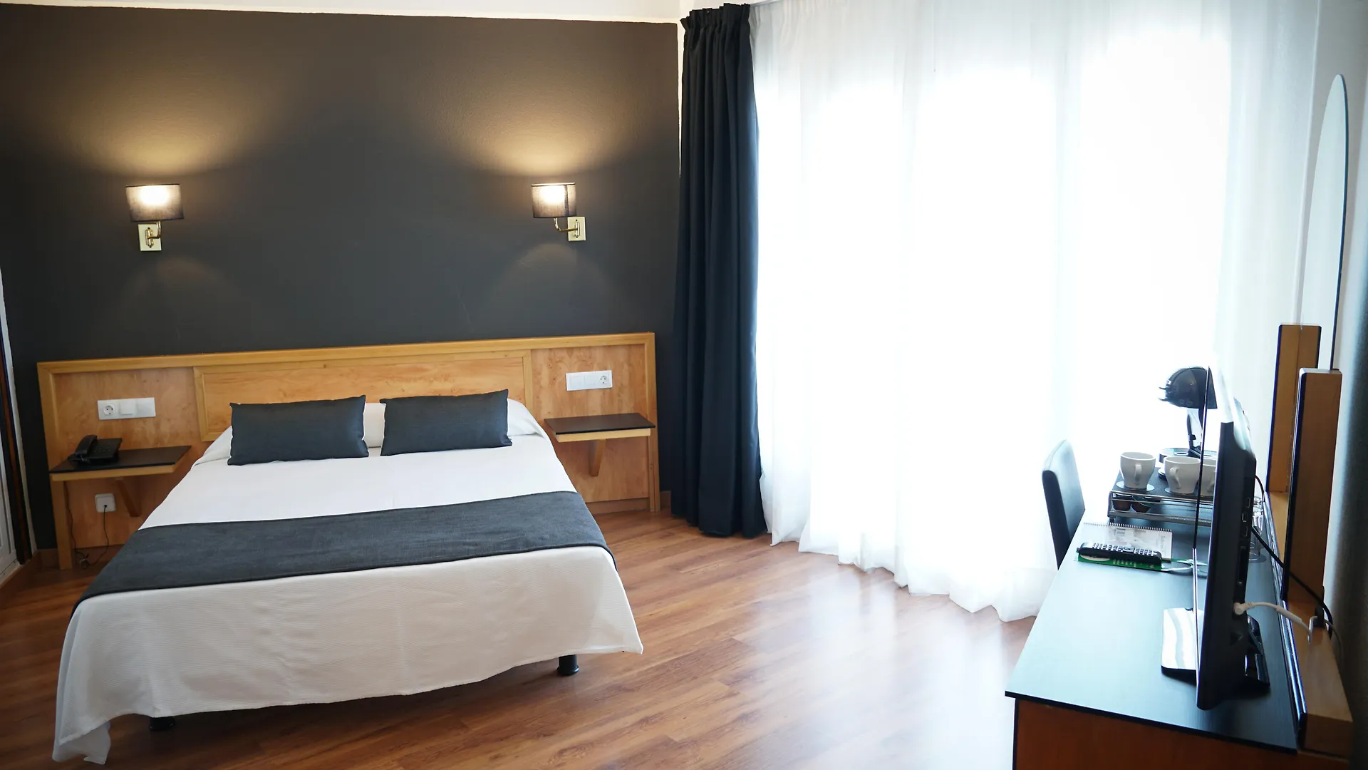 Ohtels Gran Hotel Almería 4*,  Spanien