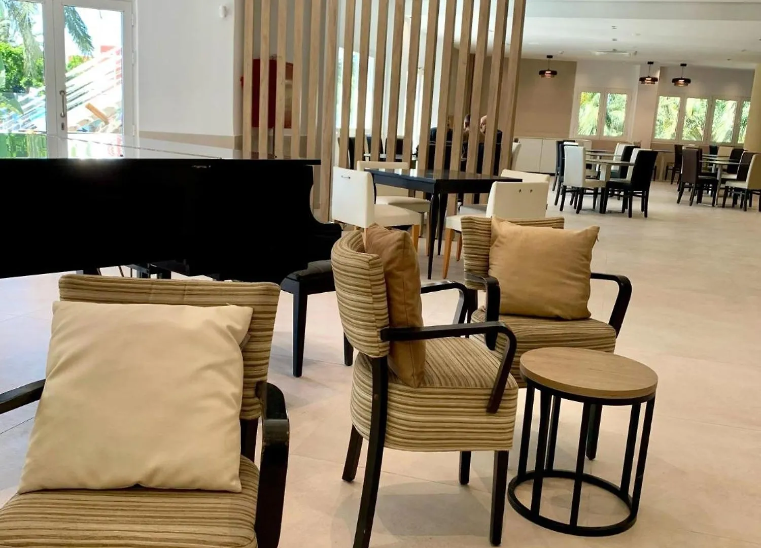 Ohtels Gran Hotel Almeria 4*,  Spain