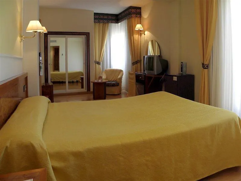 Ohtels Gran Hotel Almeria