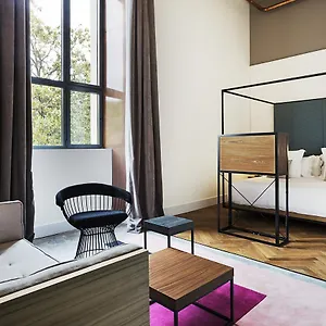 One Shot Tabakalera House 4* San Sebastian