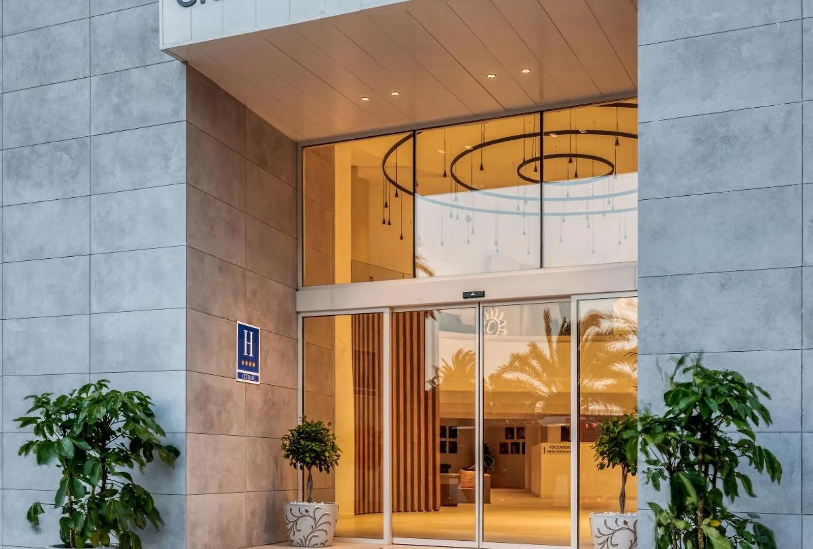 Ohtels Gran Hotel Almeria 4*,  Spain